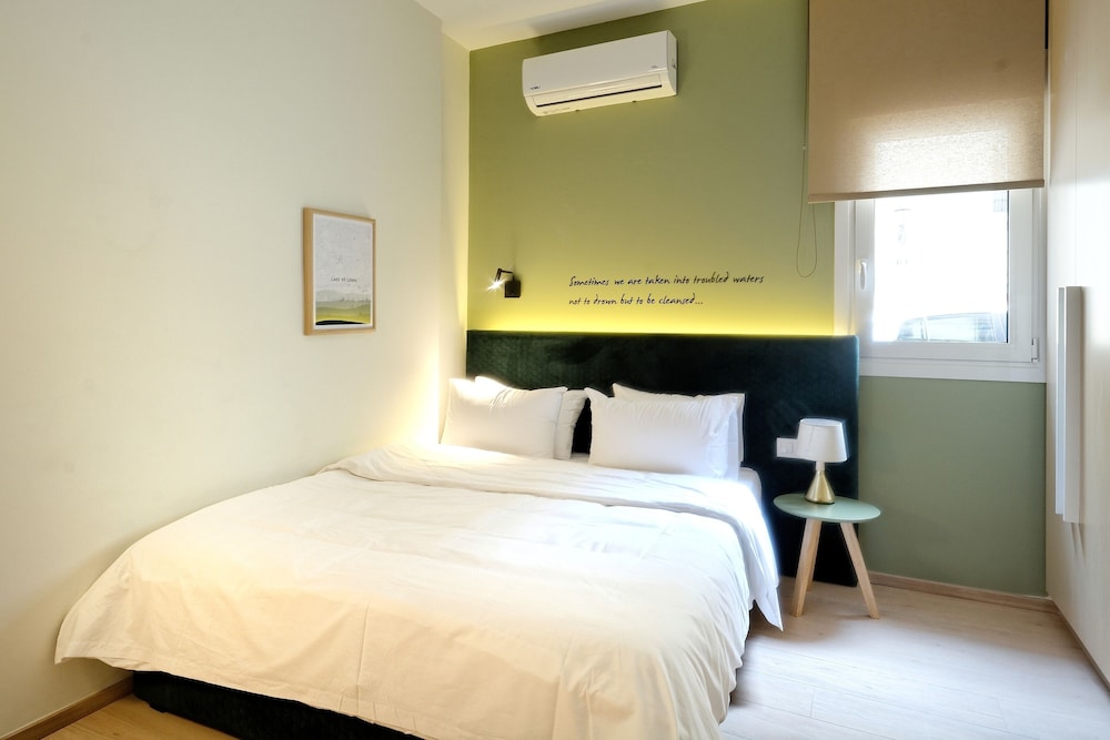 Luxury Apartment, 2 Bedrooms, Patio, Ground Floor photo 2