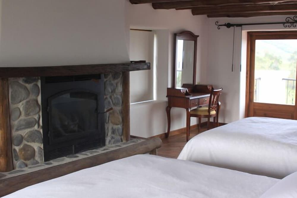 Double or Twin Room photo 2