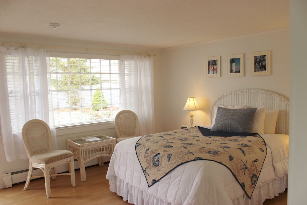 Cottage Queen Room First And Second Floor photo 3