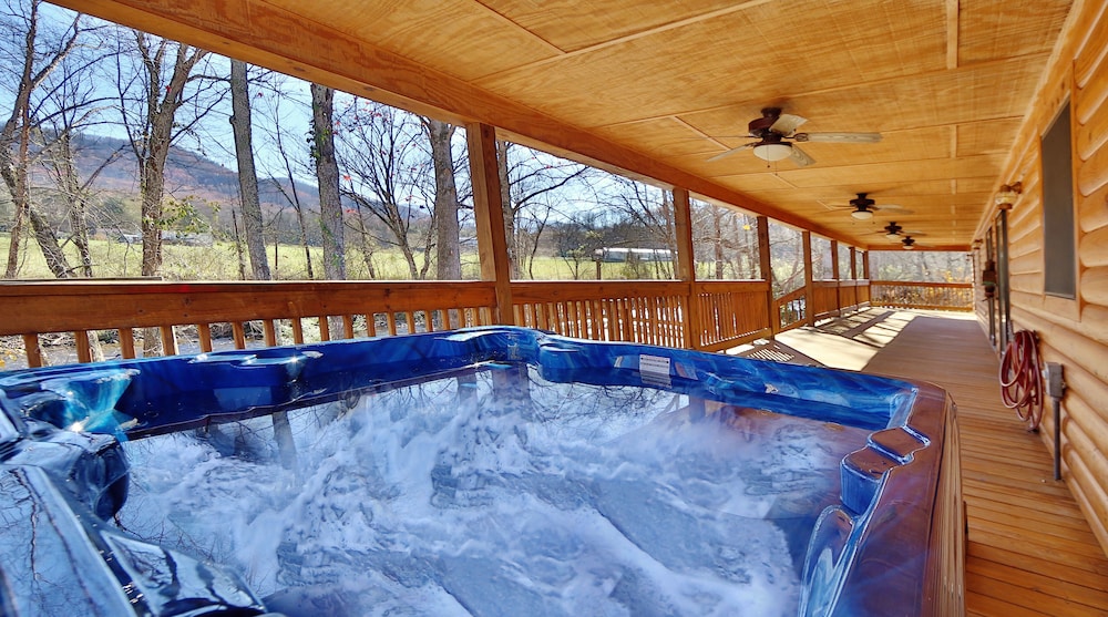 House, Multiple Beds (Heavenly Creekside #276) photo 3