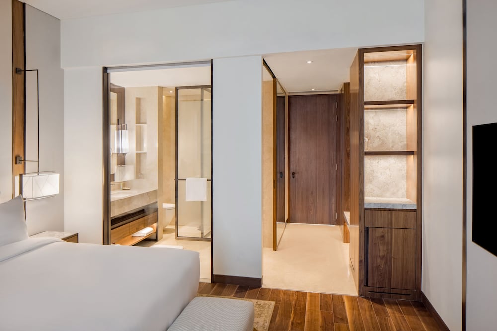 Premium Suite