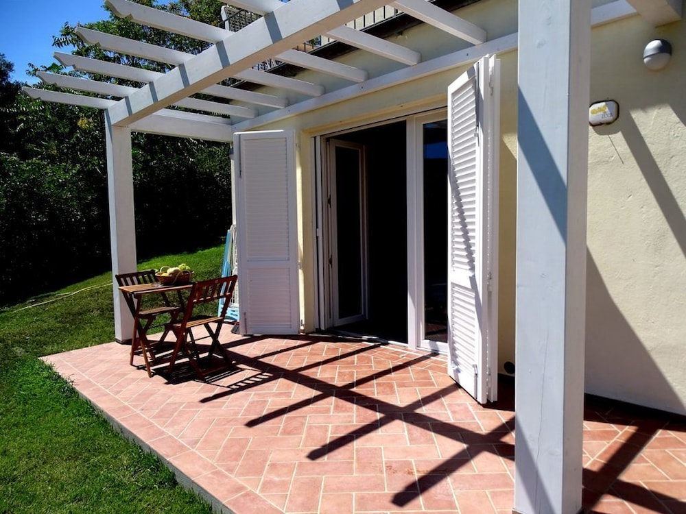 Junior Double or Twin Room, Garden Area