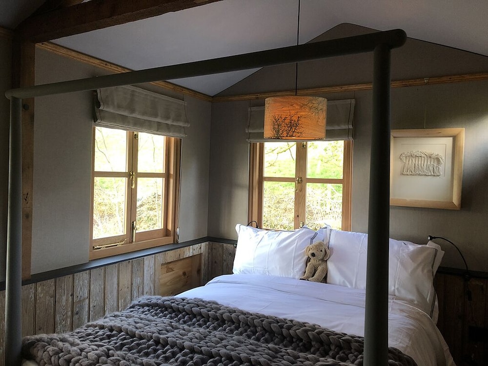 Deluxe Apartment, Private Bathroom, Mountain View photo 2