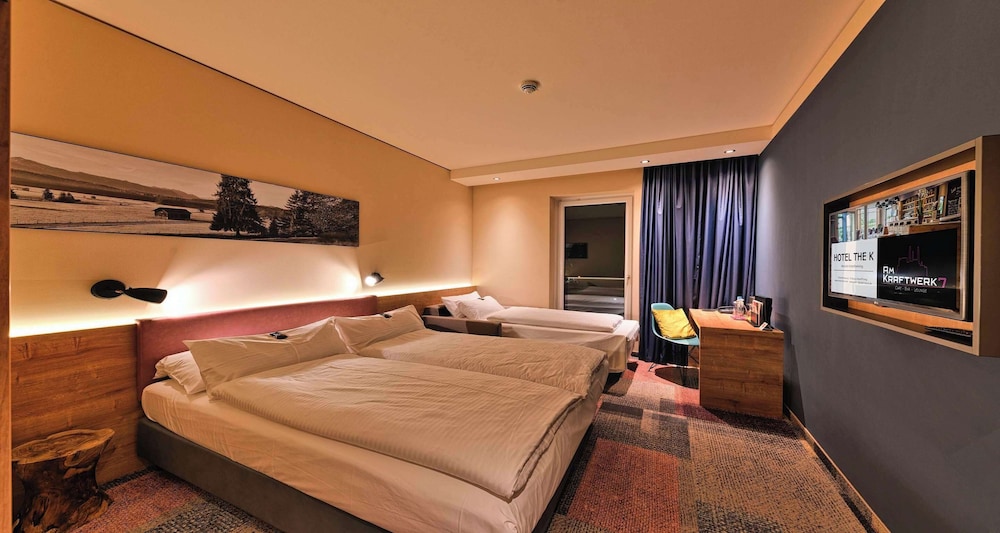 Family Room, 1 Queen Bed photo 1
