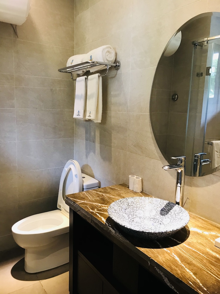 HIP Junior Suite - Photo 6