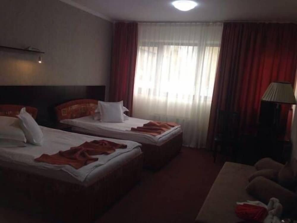 Standard Twin Room photo 3