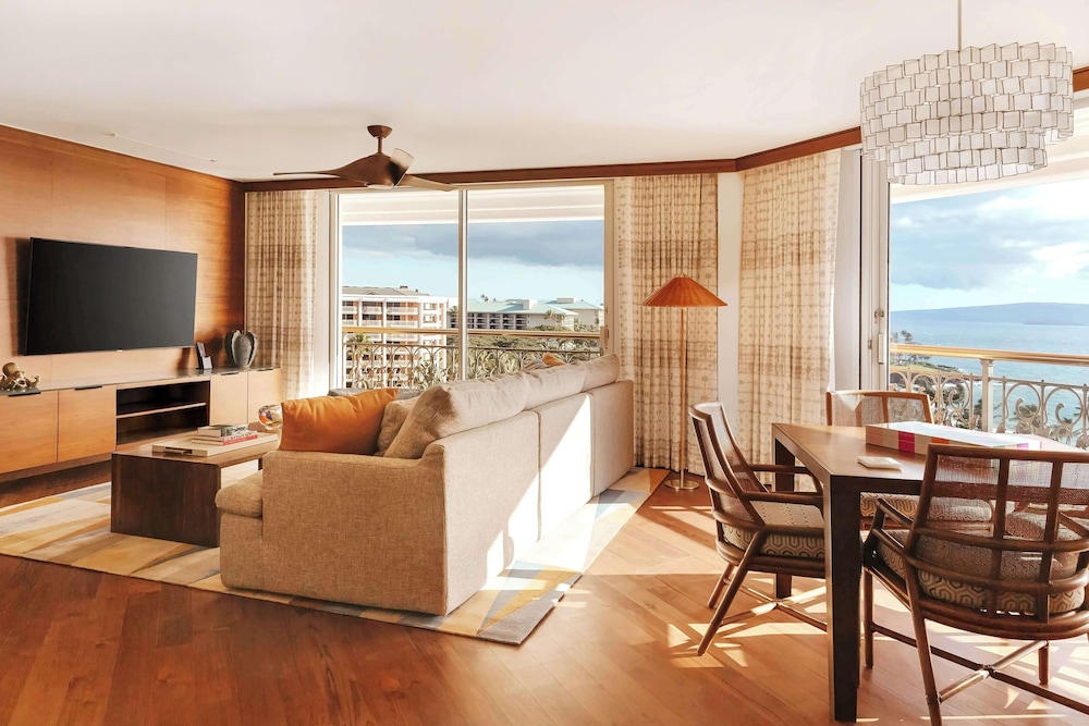 Grand Suite, 2 Bedrooms, Club Lounge Access, Ocean View (Napua)