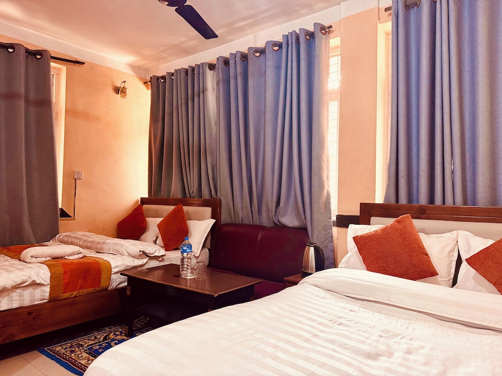 Family Double Room, Multiple Beds, Private Bathroom