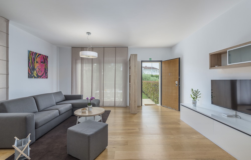 Premium Apartment, Garden View (Patio)