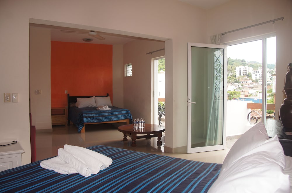 Family Economy Room with Fan photo 1