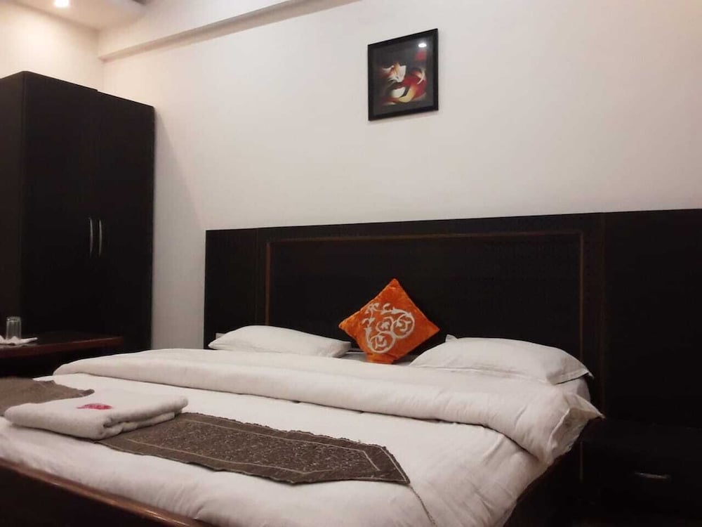 Deluxe Double Room photo 3