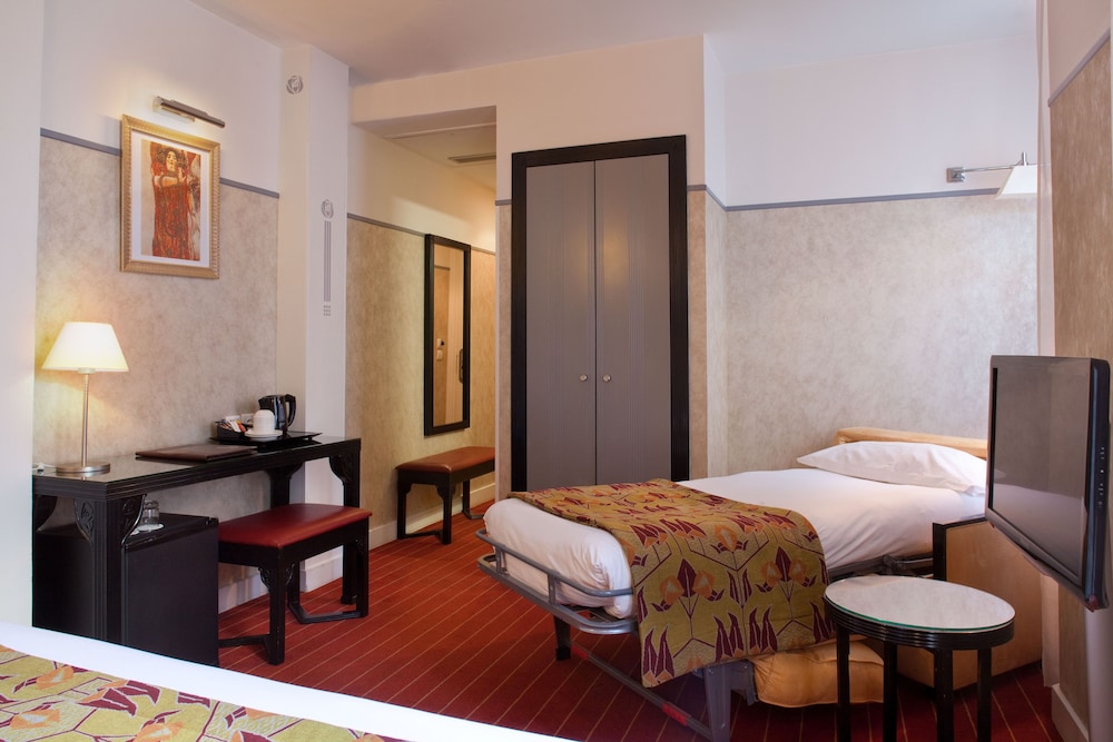 Superior Triple Room photo 1