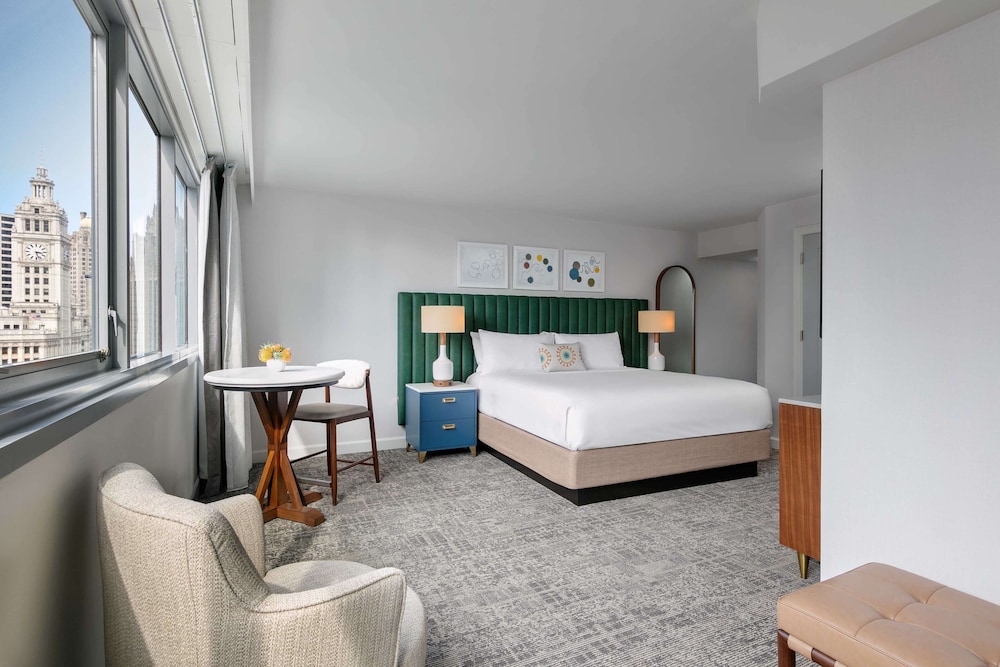 Junior Suite, 1 King Bed (Fitness) - Photo 1