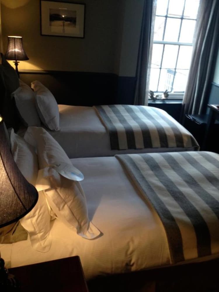 Superior Twin Room photo 3