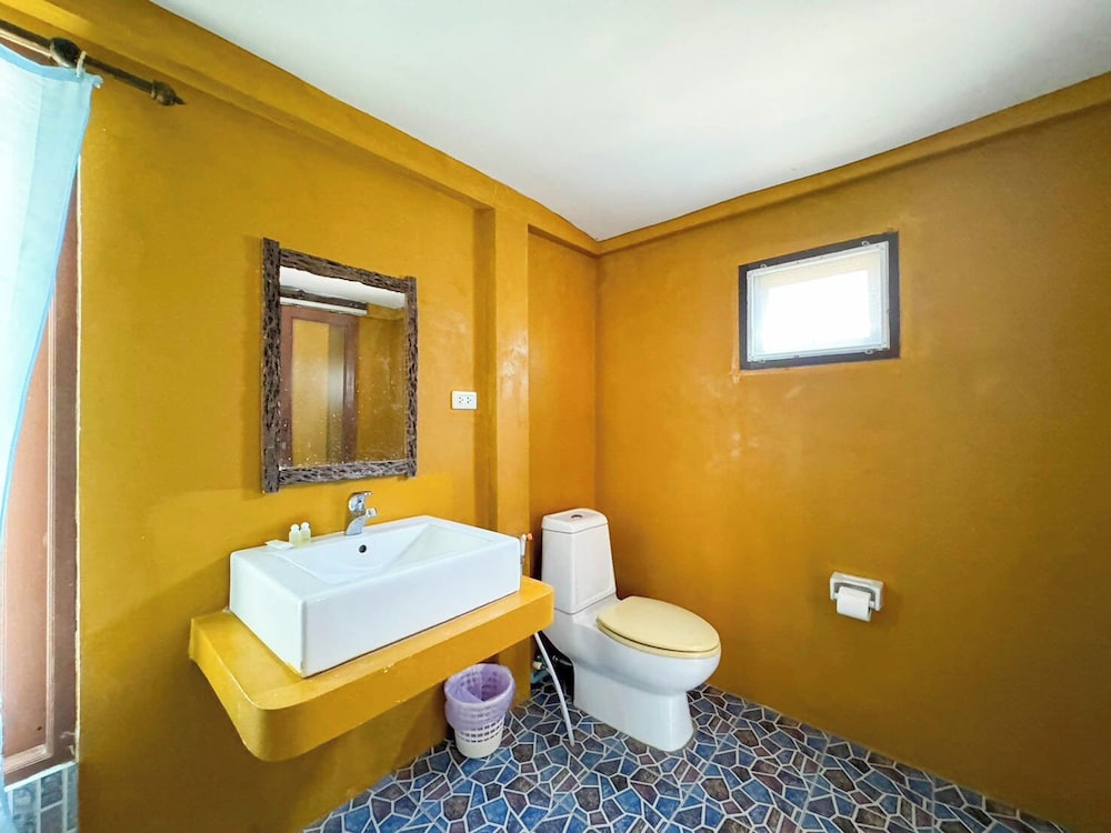 Deluxe Triple Room photo 3