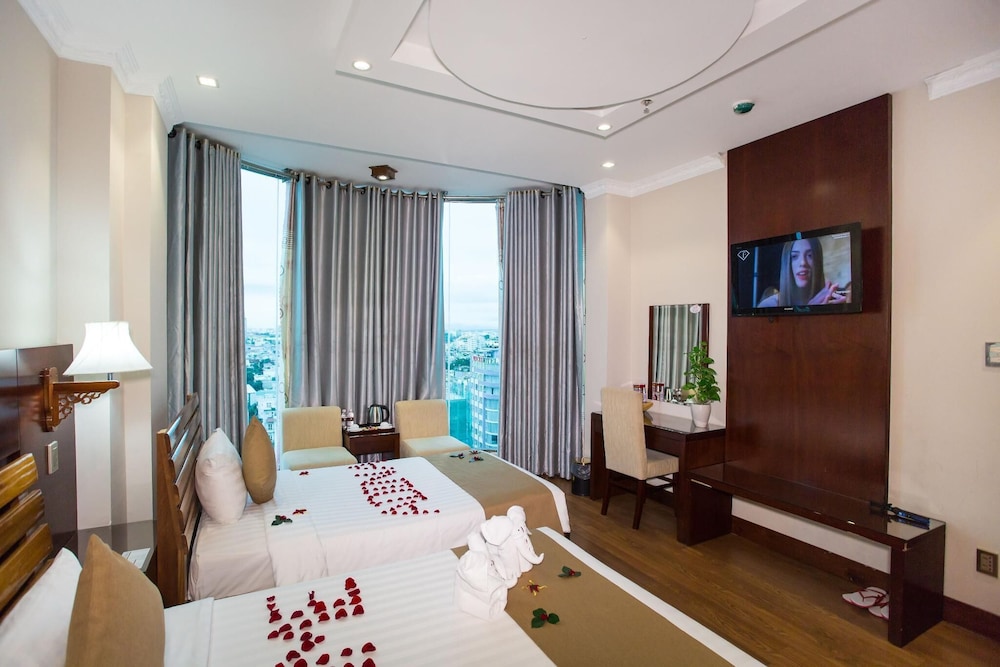Triple Room, City View