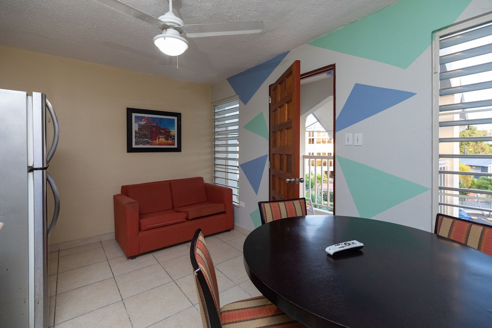 Deluxe Studio Suite photo 3