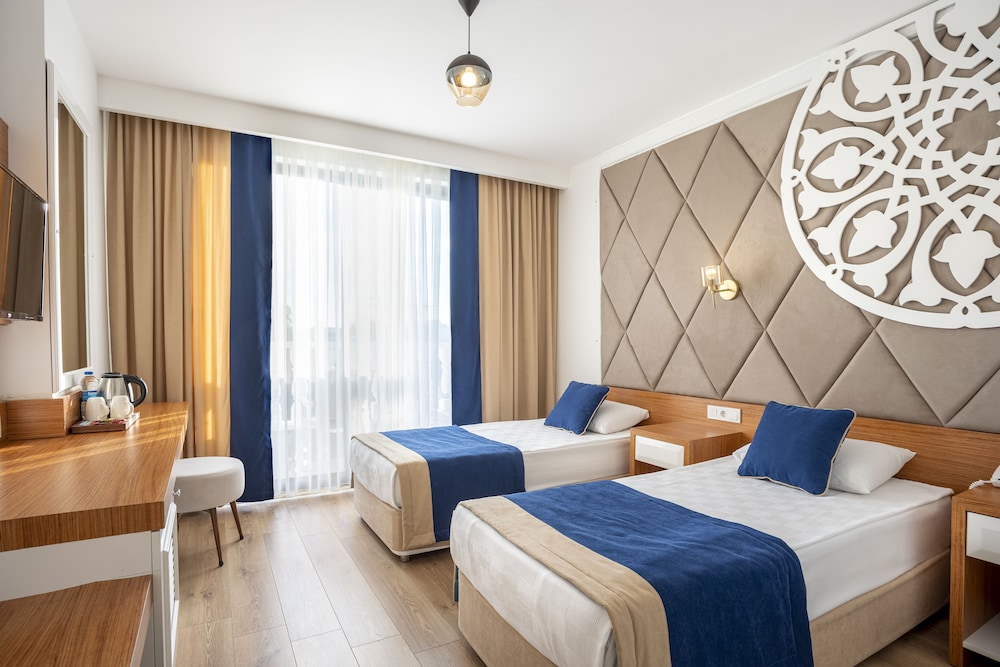 Deluxe Double Room, 1 Double Bed, River View