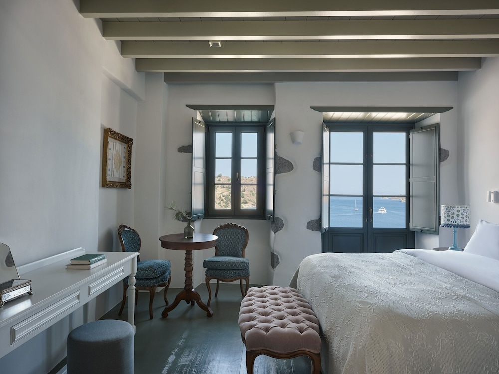 Standard Room, 1 King Bed, Sea View