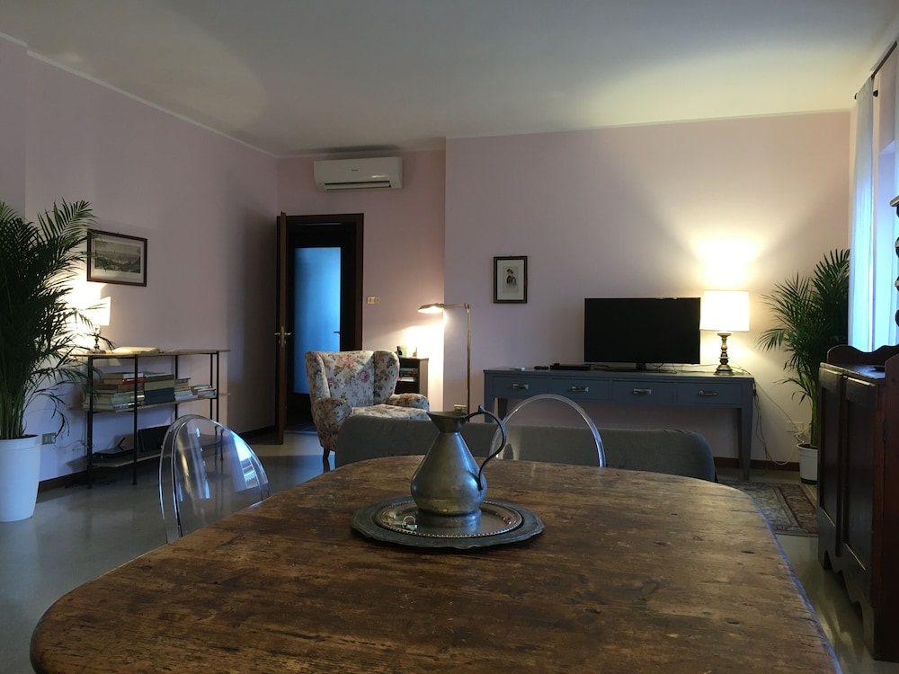 Apartment, 2 Bathrooms (Parking fee, Emilei,Via Emilei 24)