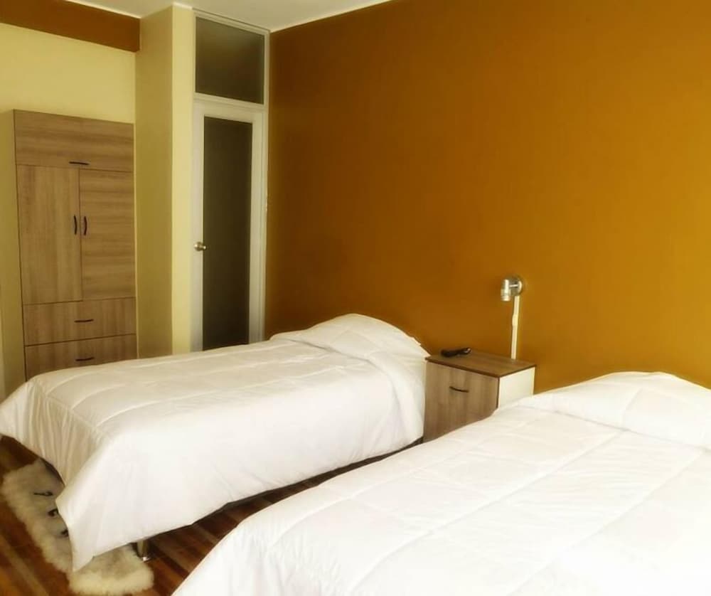 Standard Twin Room, 1 Bedroom, Ensuite, City View photo 1