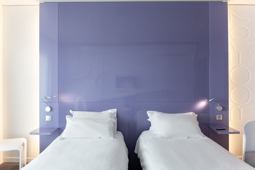 Basic Studio, 2 Twin Beds - Photo 2