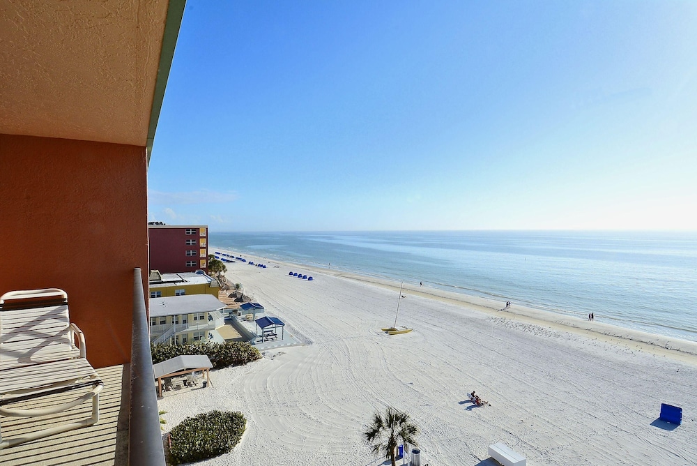 Condo, Multiple Beds (Emerald Isle 603) photo 3
