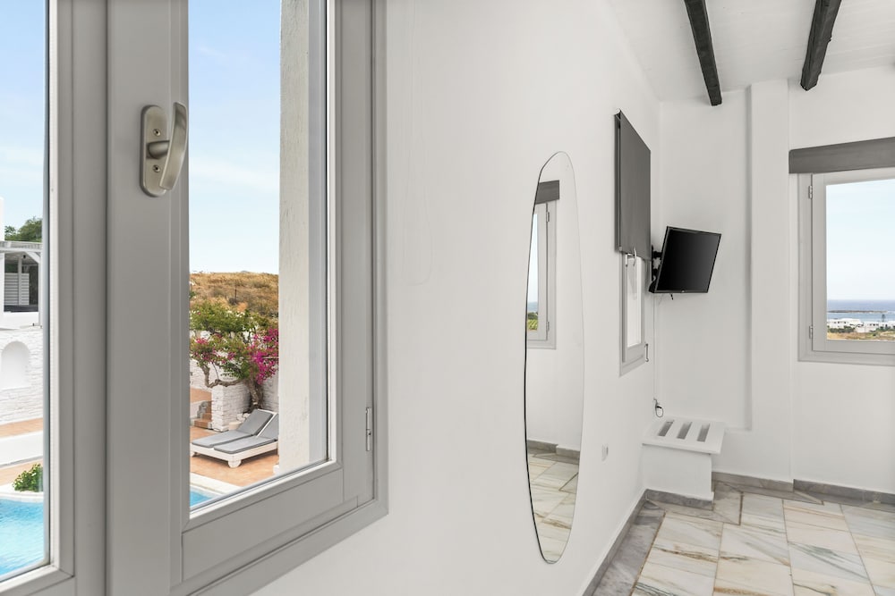 Deluxe Double Room, Sea View - Photo 1