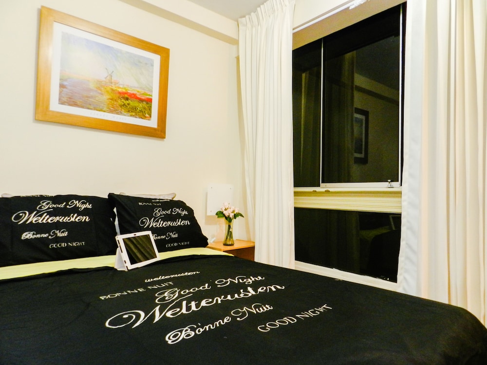 Premium Apartment, 3 Bedrooms, Kitchen, City View photo 2
