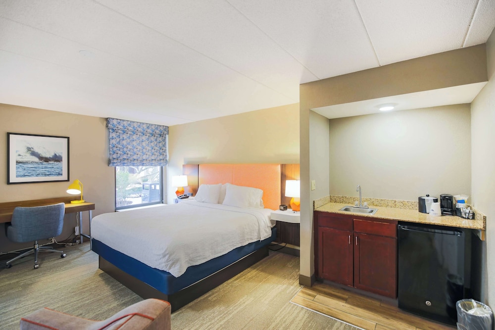 Junior Suite, 1 King Bed - Photo 2