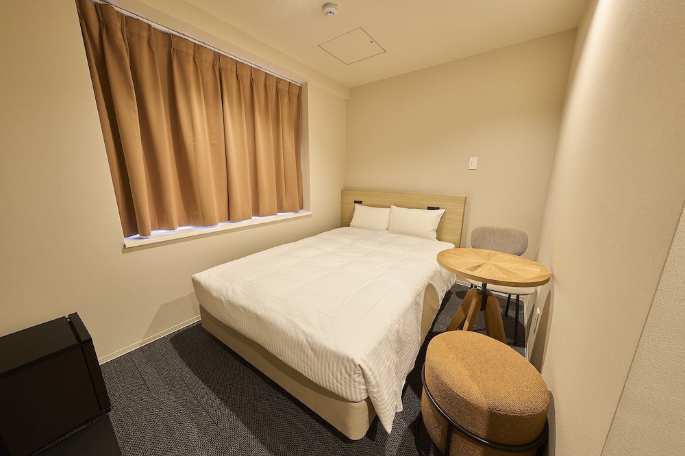 Private Room for 1-2 with Private Shower room, Non Smoking (Double Bed)