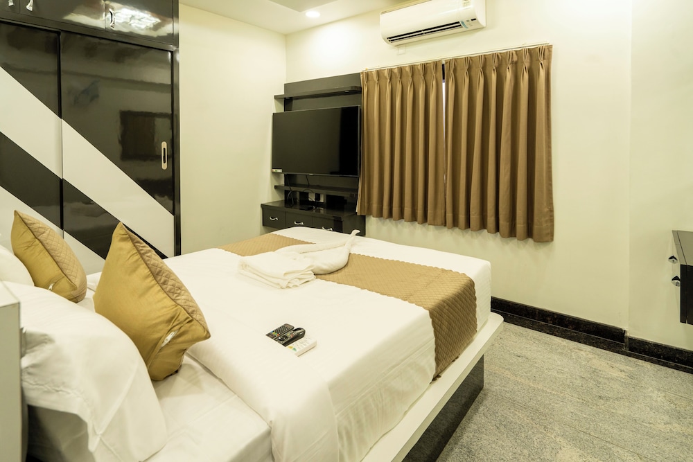 Family Apartment, City View