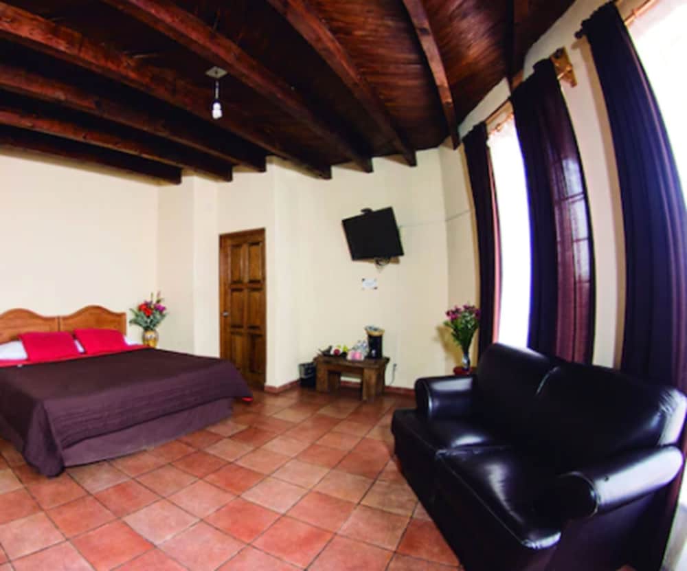 Standard Room, 1 King Bed, Non Smoking (Leonidas) photo 2