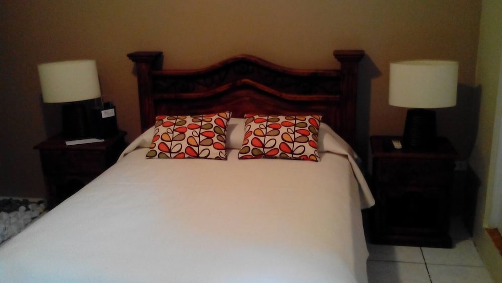 Standard Double or Twin Room photo 1