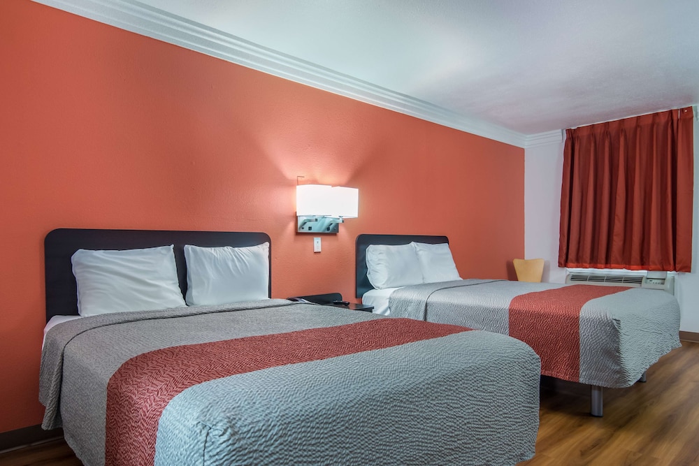 Deluxe Room, 2 Double Beds, Non Smoking, Refrigerator & Microwave photo 3