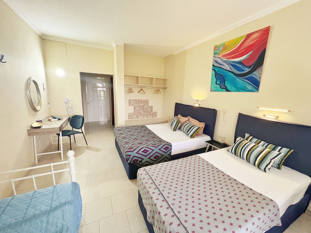 Quadruple Room photo 3