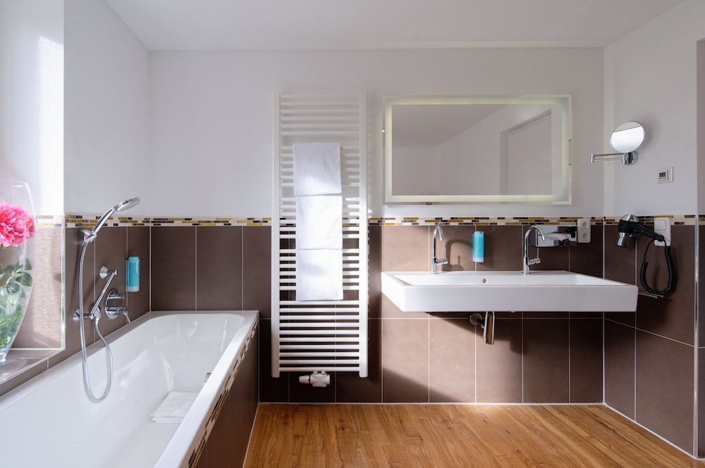 Comfort Duplex, Multiple Beds - Photo 6
