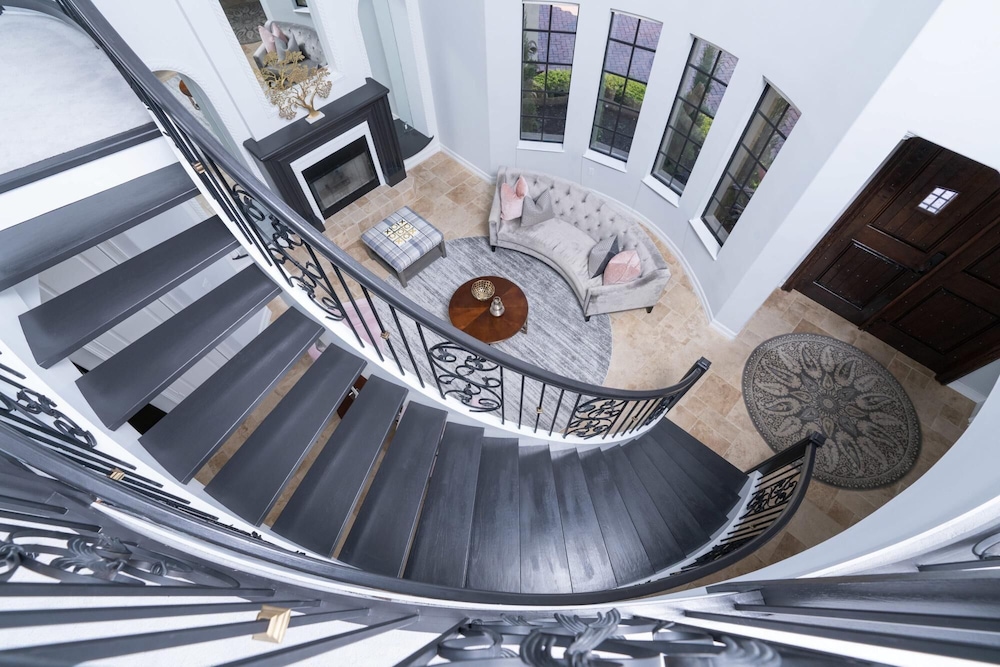 5 Bedroom Luxe Villa on Deep Water Intracoastal, 사진 3