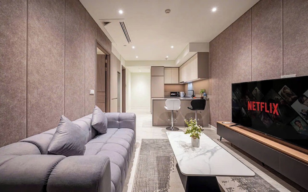 Grand Room, 1 Bedroom, Club Lounge Access, River View photo 1