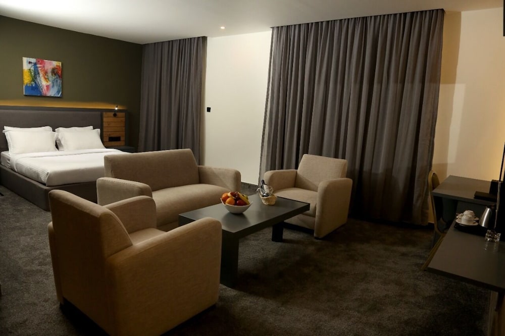 Junior Suite - Photo 11