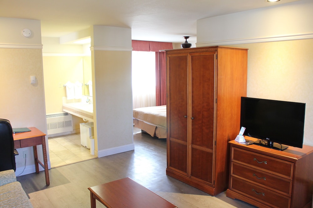 Executive King Suite photo 3