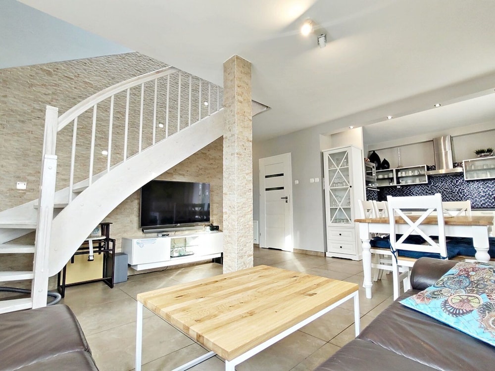 Deluxe Apartment, Multiple Beds, Partial Sea View photo 1