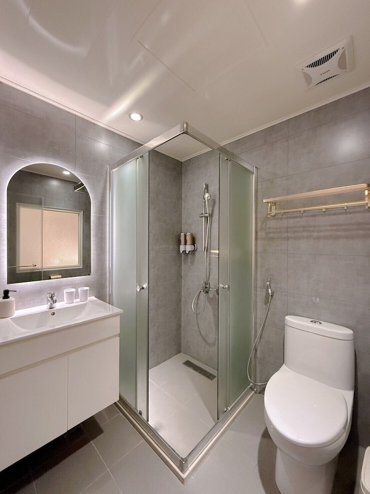 Elite Twin Room, 2 Twin Beds, Non Smoking, Private Bathroom