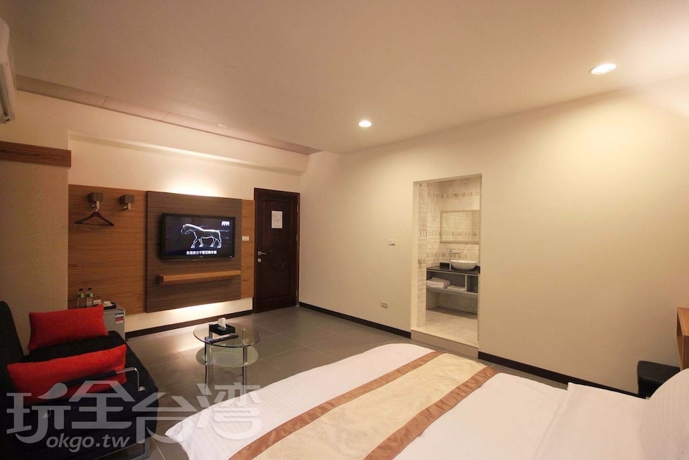 Senior Double Room, 1 Double Bed, Non Smoking photo 3