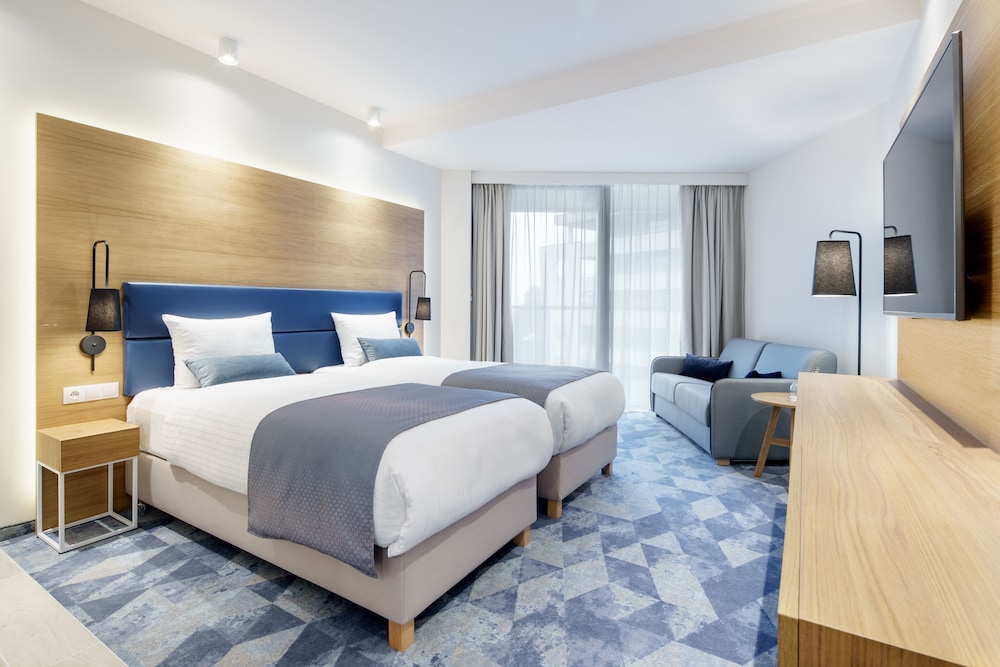 Deluxe Twin Room - Photo 4