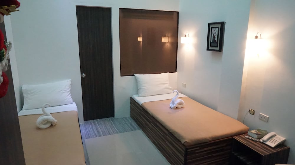 Standard Twin Room photo 3