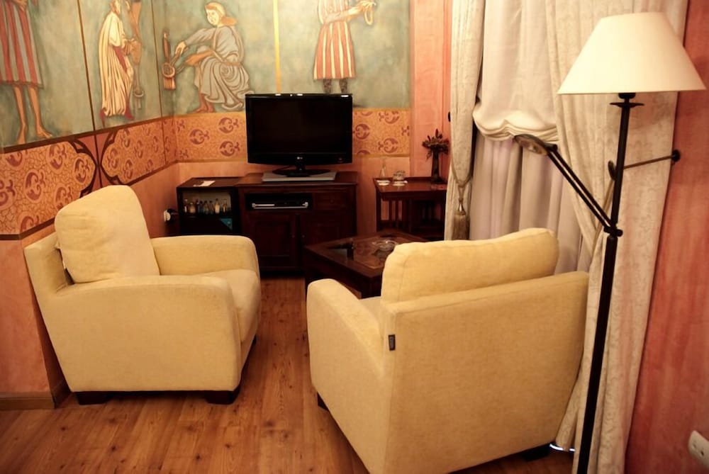 Double or Twin Room photo 2