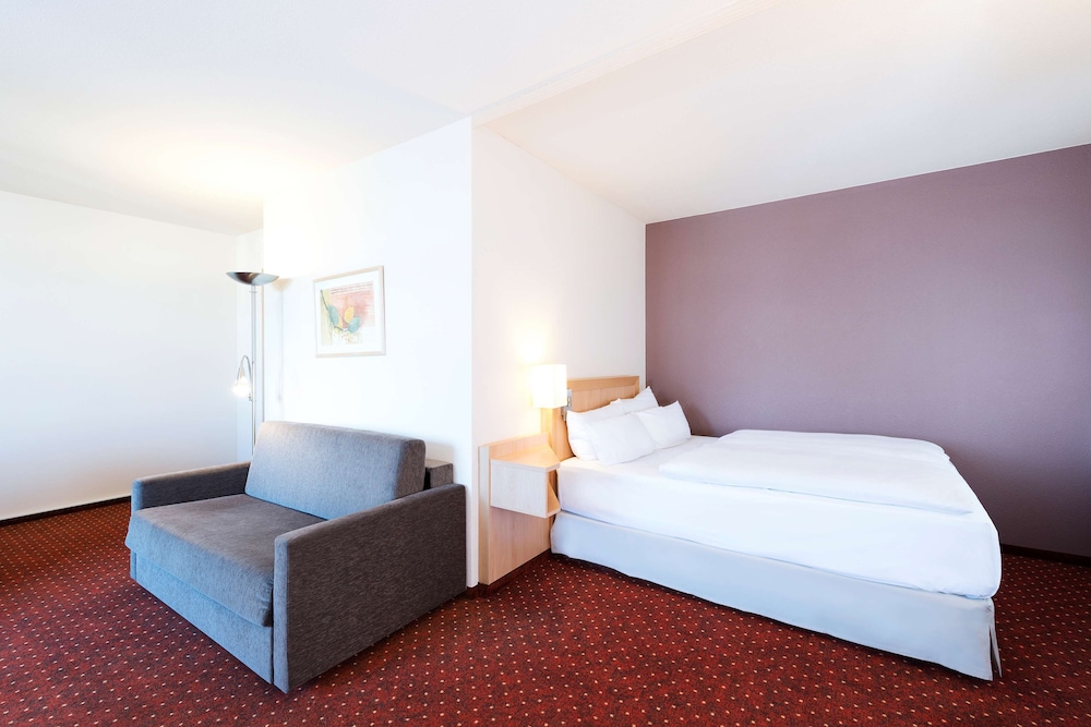 Superior Room (Extra Bed 3 adults)