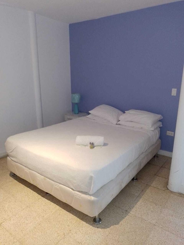 Room (Group 2 Room (Unshared House)) photo 2