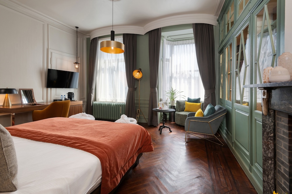 Luxury Room, Canal View - Photo 2